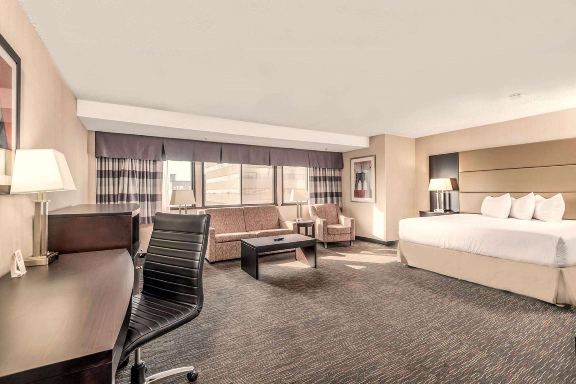 Ramada Plaza By Wyndham Regina Downtown Hotel Luaran gambar