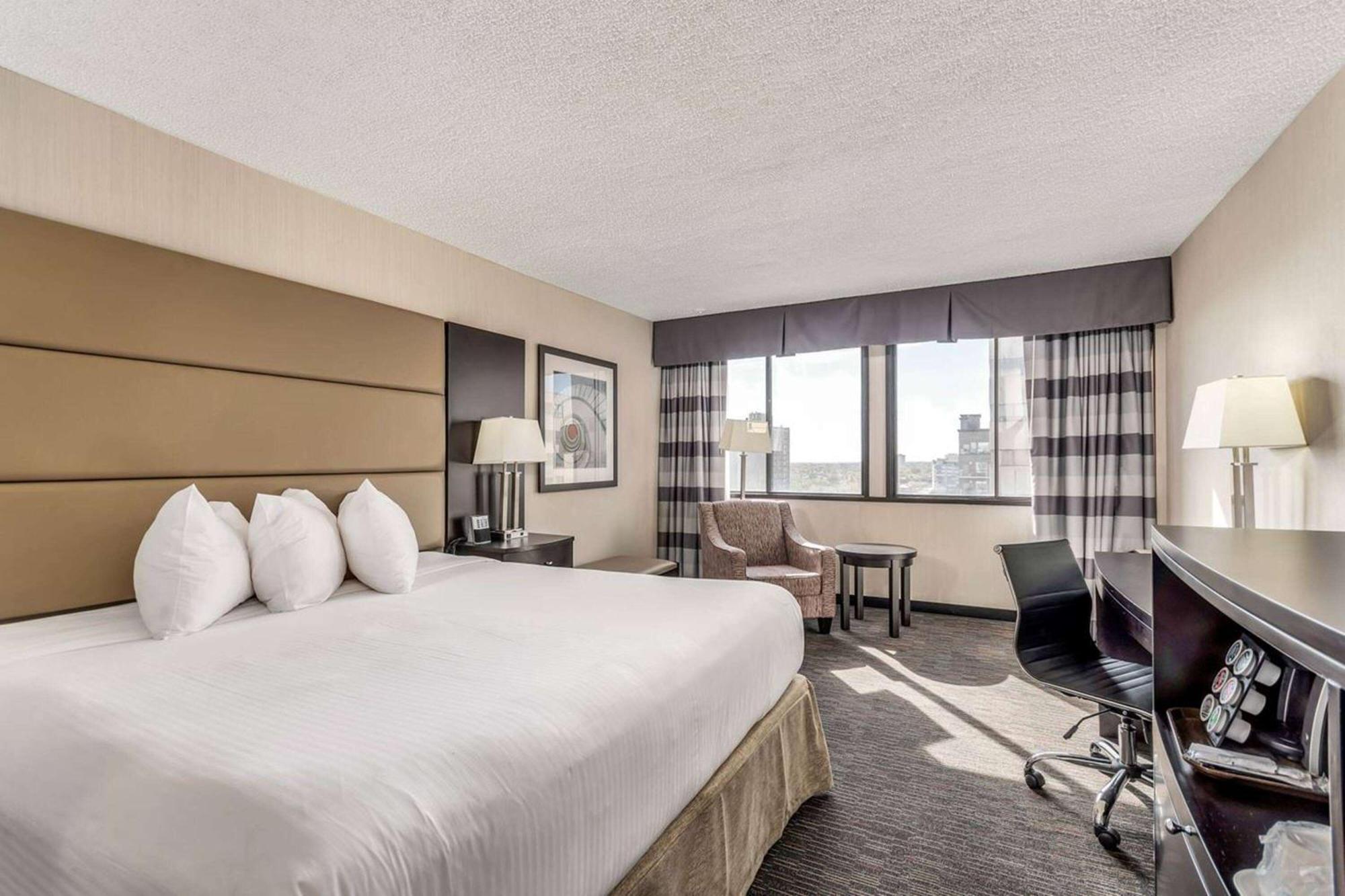 Ramada Plaza By Wyndham Regina Downtown Hotel Luaran gambar